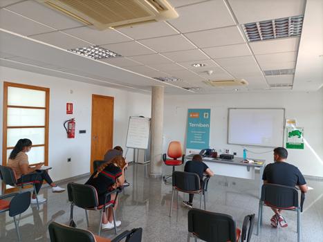 Cursos en Ternibn, comarca del Mar Menor (Murcia), para mejorar la empleabilidad de jvenes gitanos y gitanas